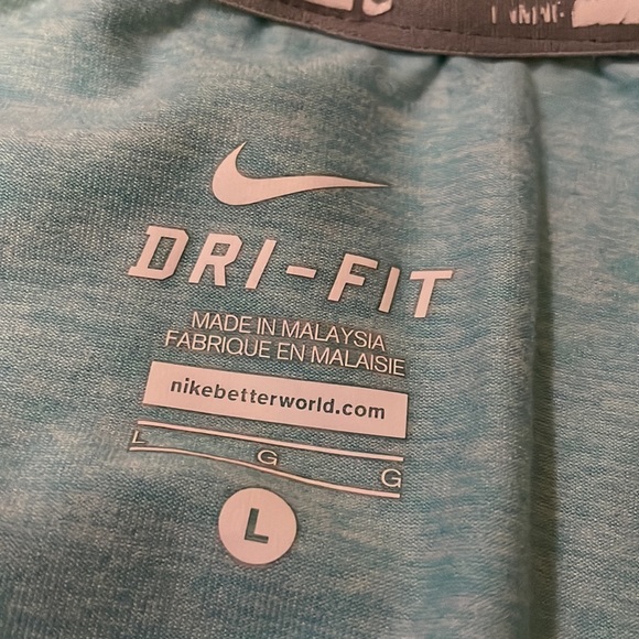 Nike sweatshirt - Picture 4 of 8